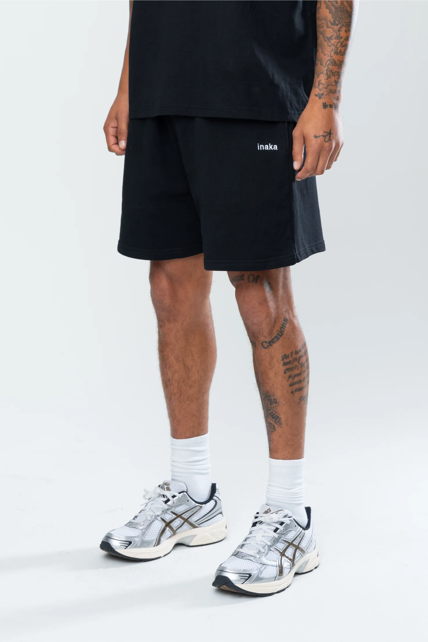 BASICS SHORTS - BLACK - Image 3