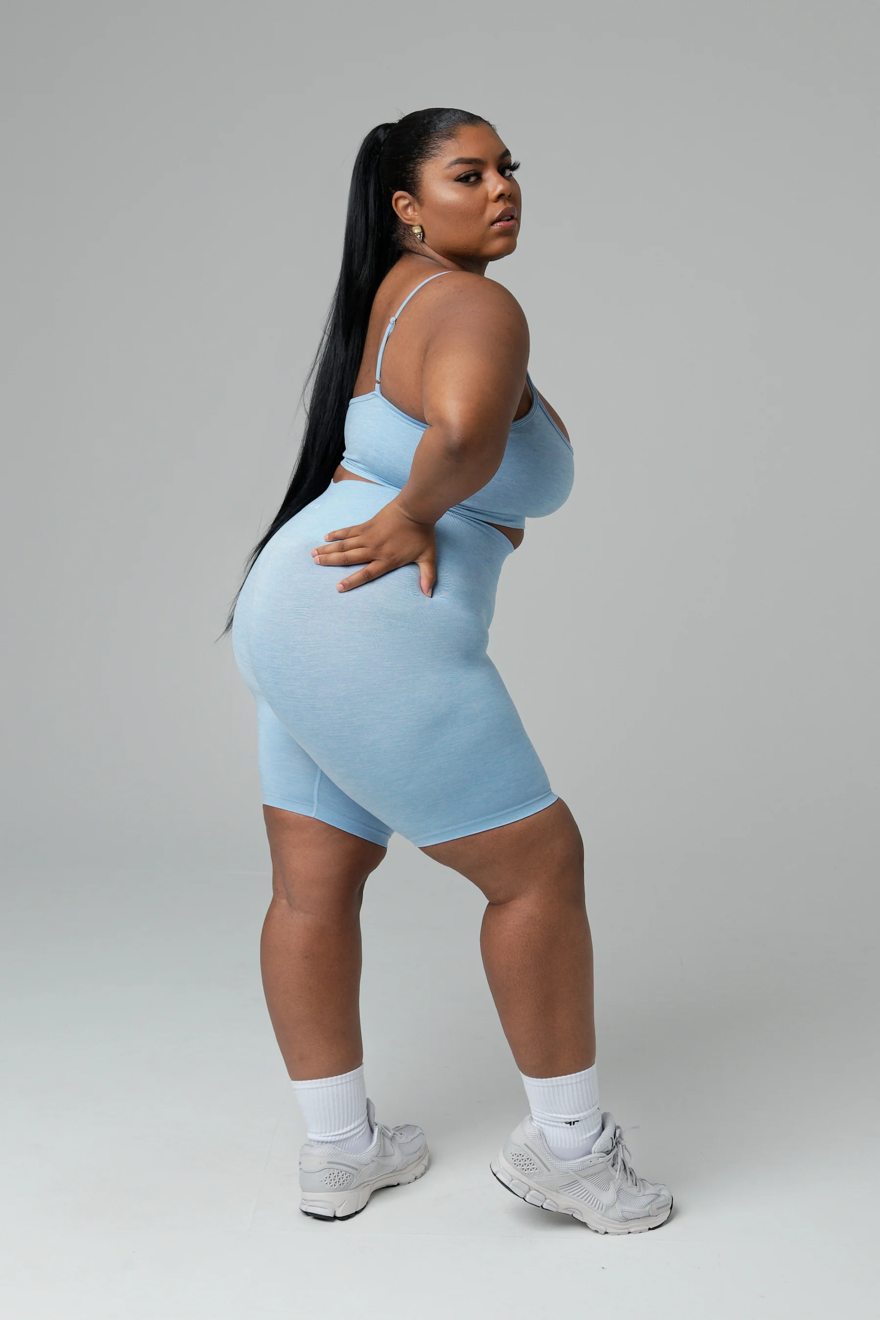 JADE SHORTS - SOFT SKY - Image 4