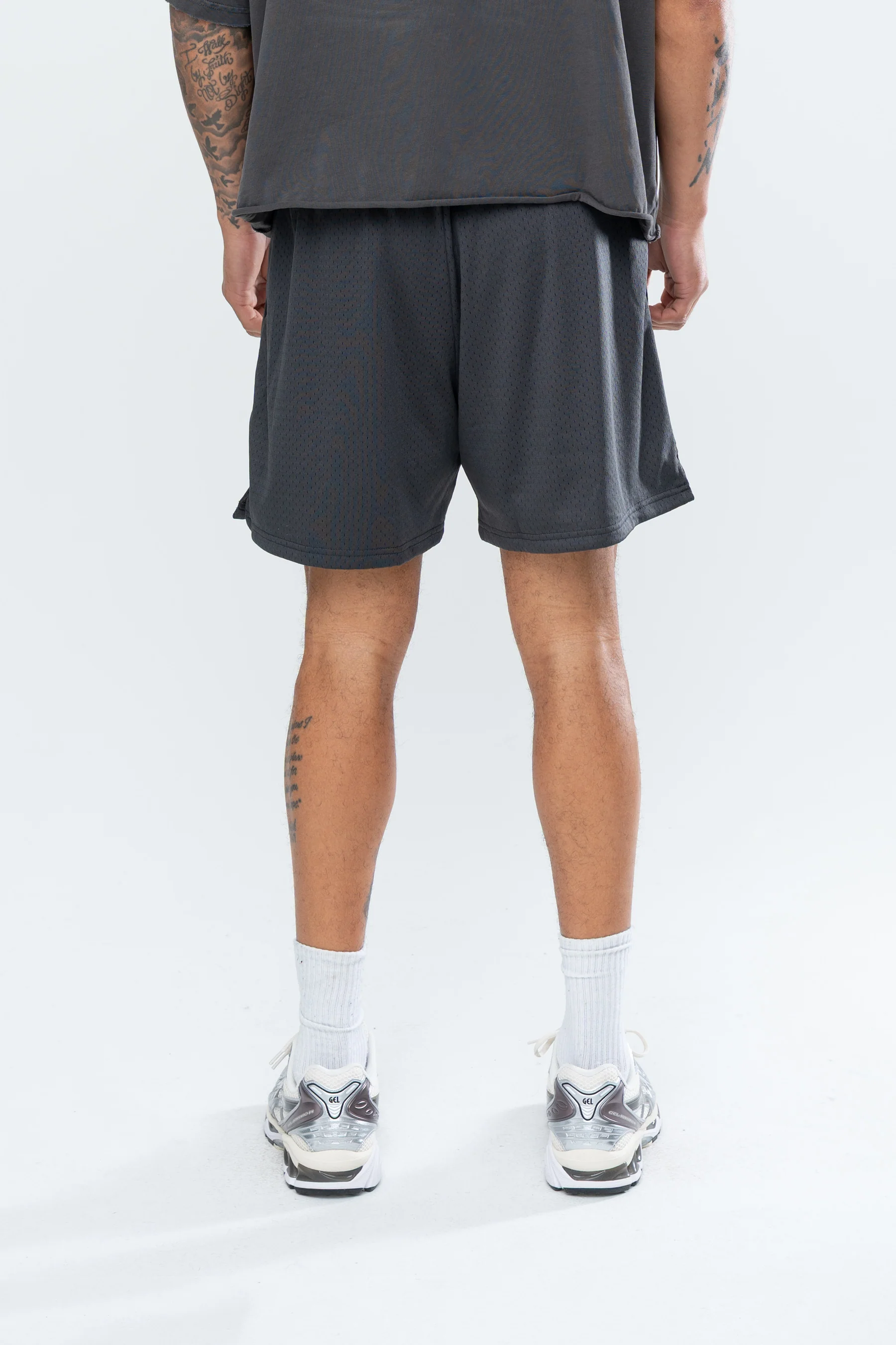 TUNDRA MESH SHORTS - ASPHALT - Image 4