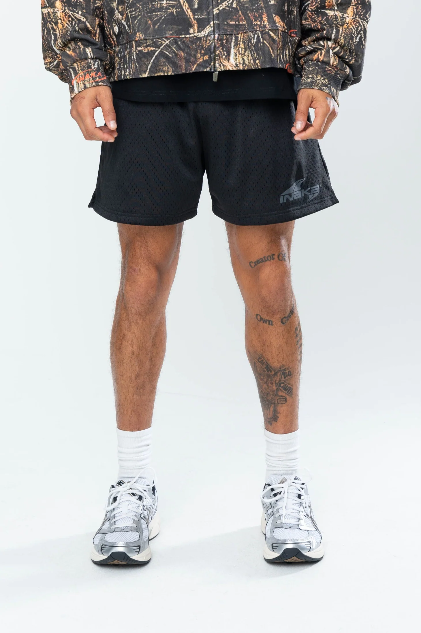 TUNDRA MESH SHORTS - BLACK - Image 4