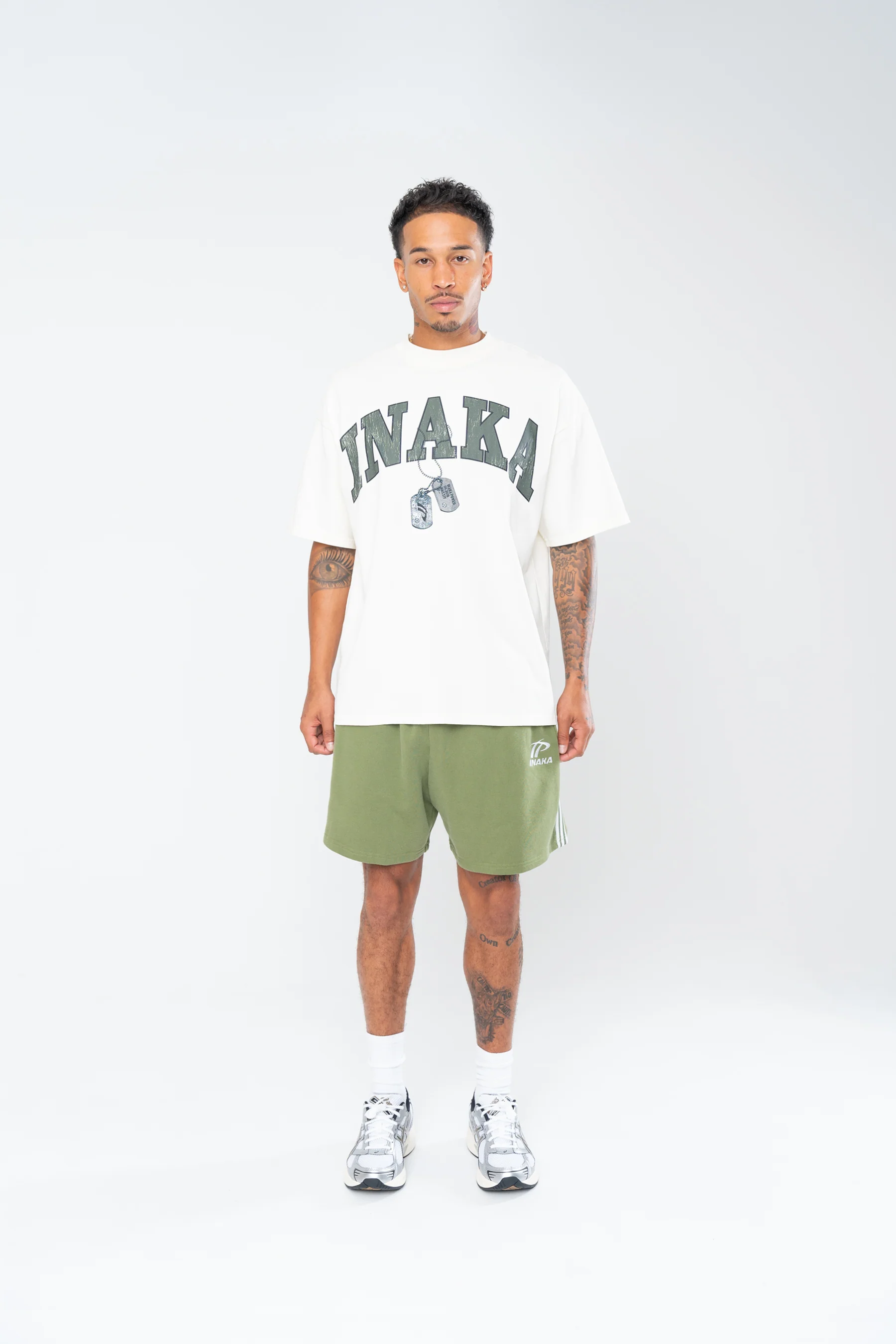 SPORTSWEAR SWEAT SHORTS - OLIVE - Image 3