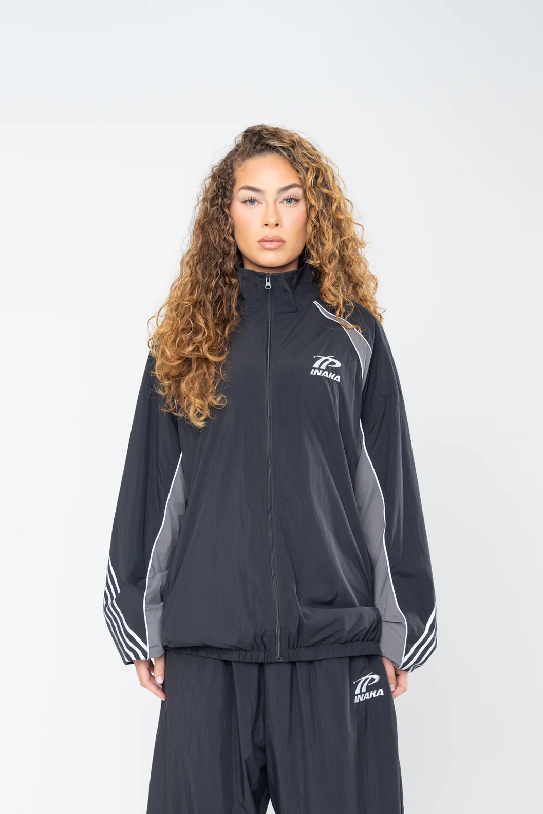 SPORTSWEAR TRACK JACKET - BLACK - Image 11